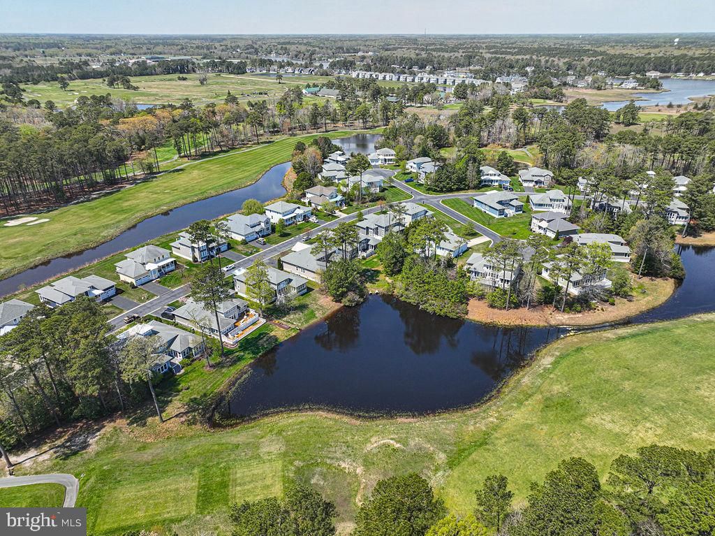 Image 6 of property listing at 11834 MAN O WAR LN, Berlin, MD 21811