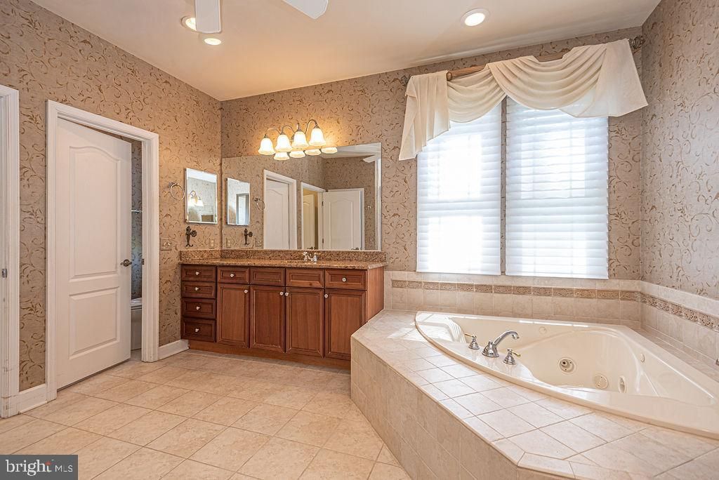 Image 62 of property listing at 11834 MAN O WAR LN, Berlin, MD 21811