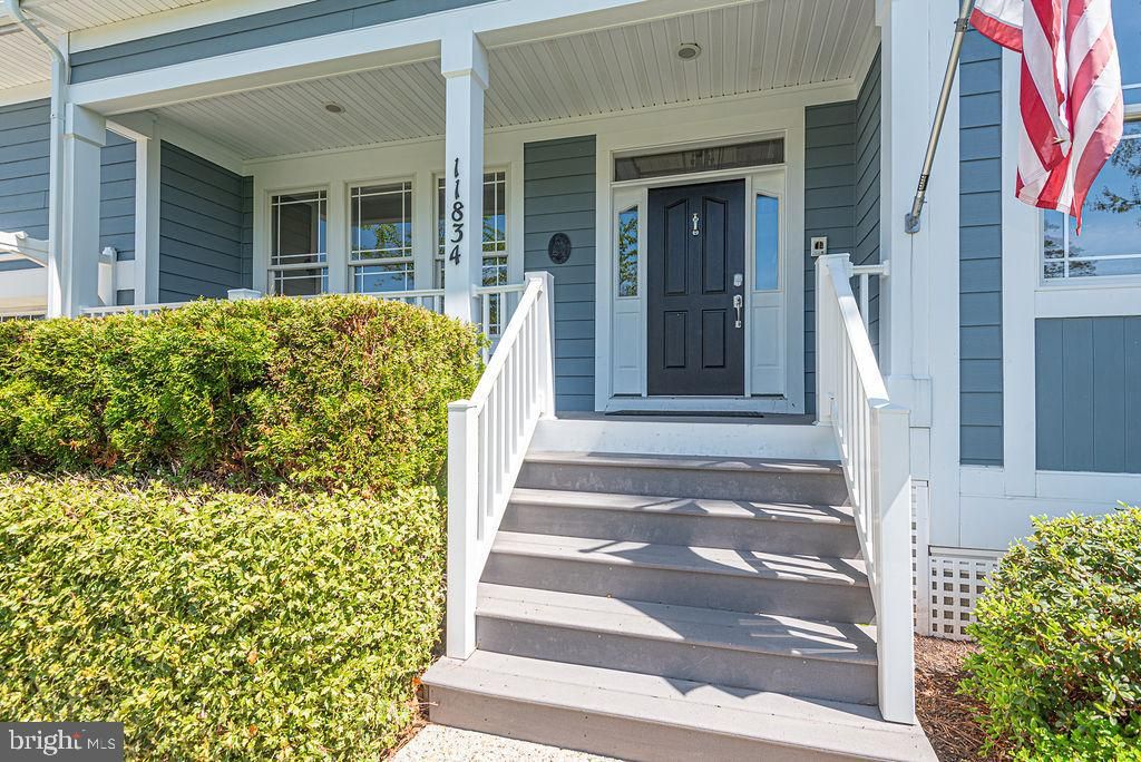 Image 8 of property listing at 11834 MAN O WAR LN, Berlin, MD 21811