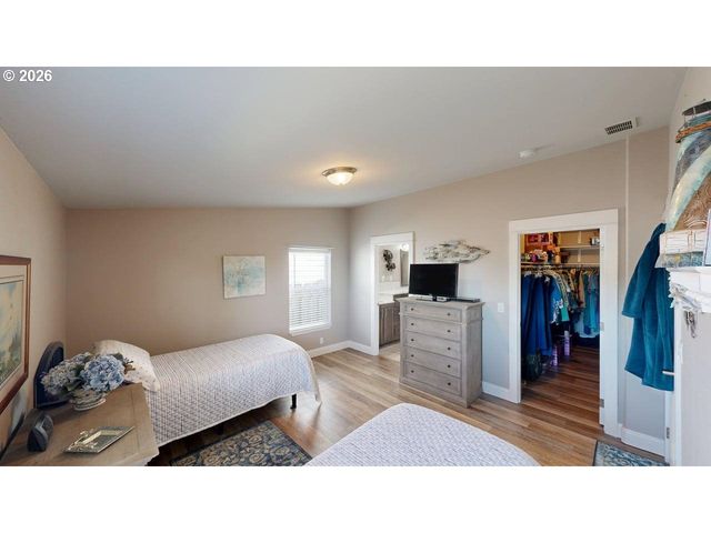 98126 W BENHAM Ln 73, Brookings, OR 97415