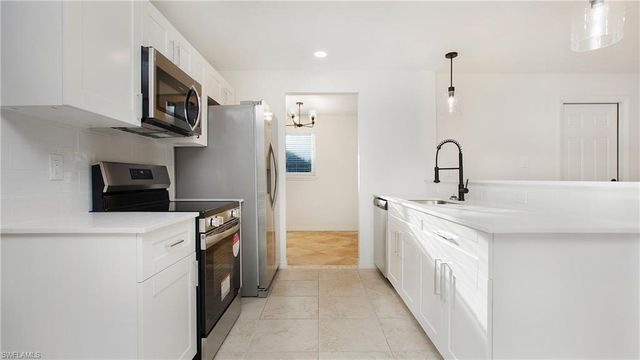 3148 APACHE ST, Fort Myers, FL 33916