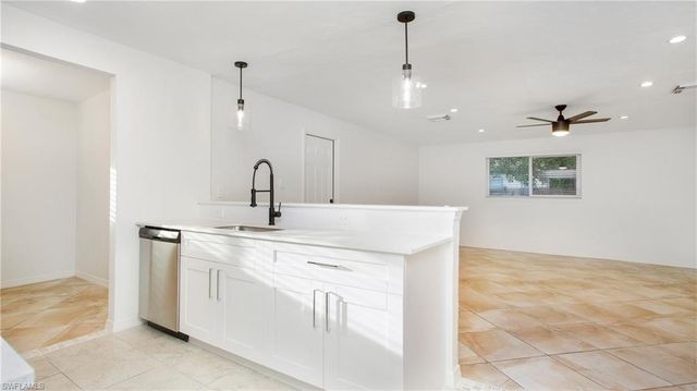 3148 APACHE ST, Fort Myers, FL 33916