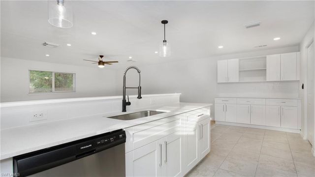 3148 APACHE ST, Fort Myers, FL 33916