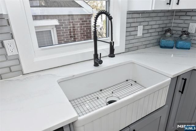 100 Chestnut Street, Rochelle Park, NJ 07662