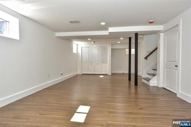 100 Chestnut Street, Rochelle Park, NJ 07662