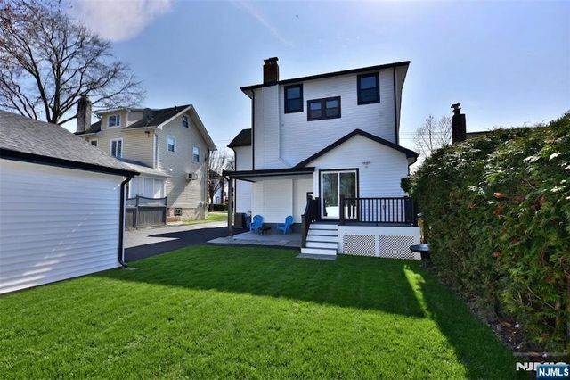 100 Chestnut Street, Rochelle Park, NJ 07662