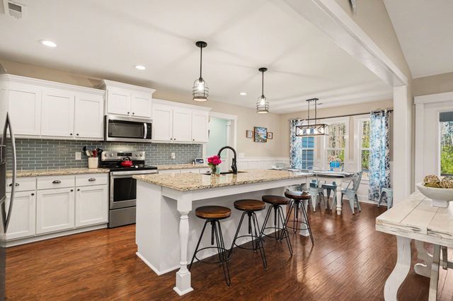 141 Penn Circle, Galivants Ferry, SC 29544