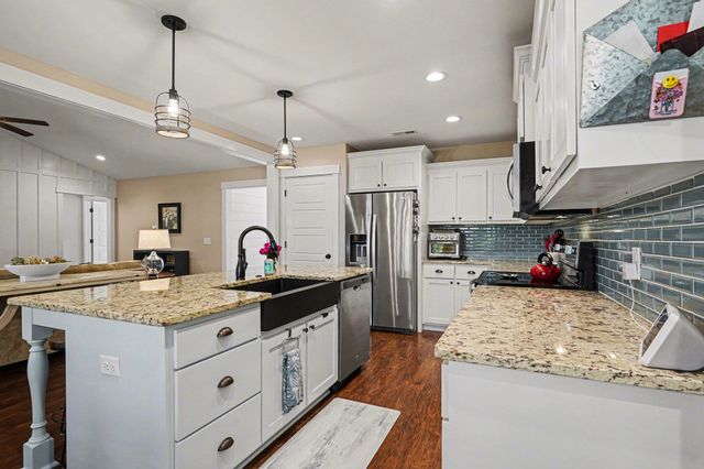 141 Penn Circle, Galivants Ferry, SC 29544