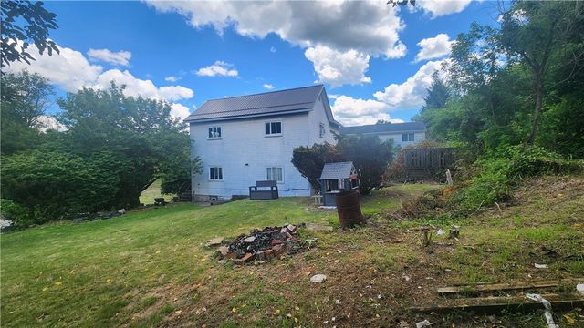 2404 Easler St, Mckeesport, PA 15132