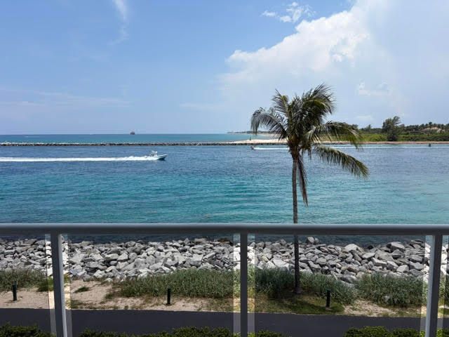 140 Inlet Way 312, Palm Beach Shores, FL 33404