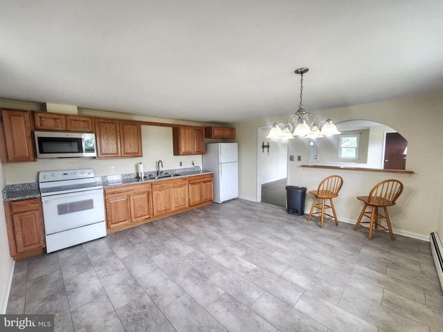 2217 CHARLES TOWN RD, Kearneysville, WV 25430