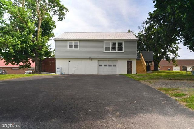 2217 CHARLES TOWN RD, Kearneysville, WV 25430