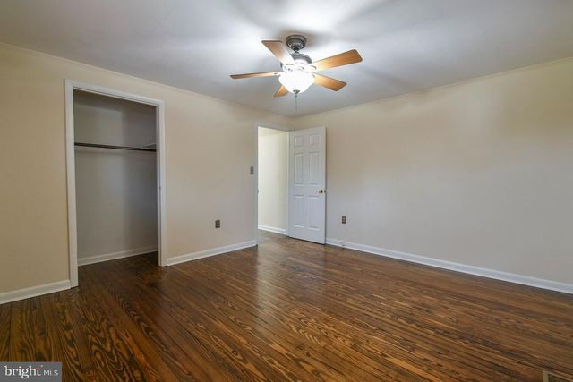 2217 CHARLES TOWN RD, Kearneysville, WV 25430