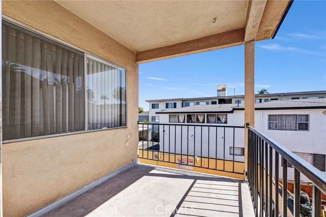 114 N Eucalyptus Avenue 7, Inglewood, CA 90301