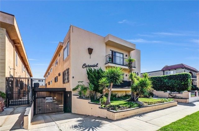 114 N Eucalyptus Avenue 7, Inglewood, CA 90301