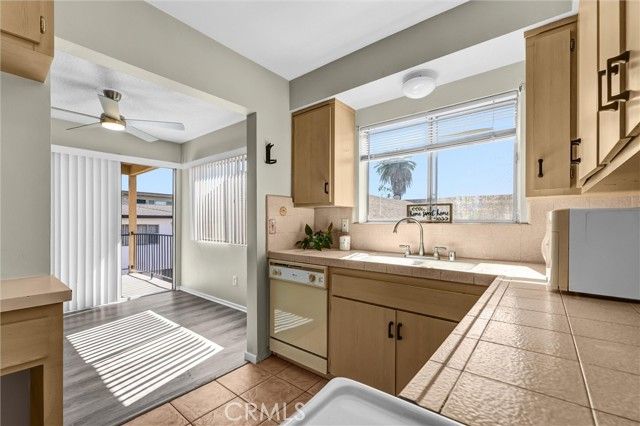 114 N Eucalyptus Avenue 7, Inglewood, CA 90301