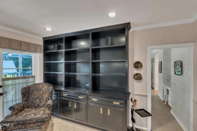 11923 Brentwood Grove Drive, Los Angeles, CA 90049