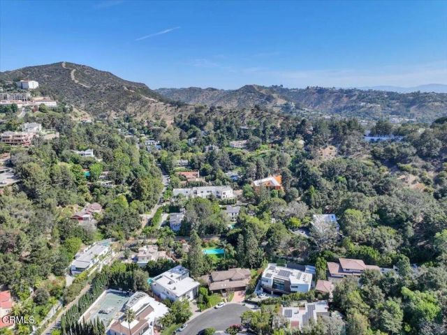11923 Brentwood Grove Drive, Los Angeles, CA 90049