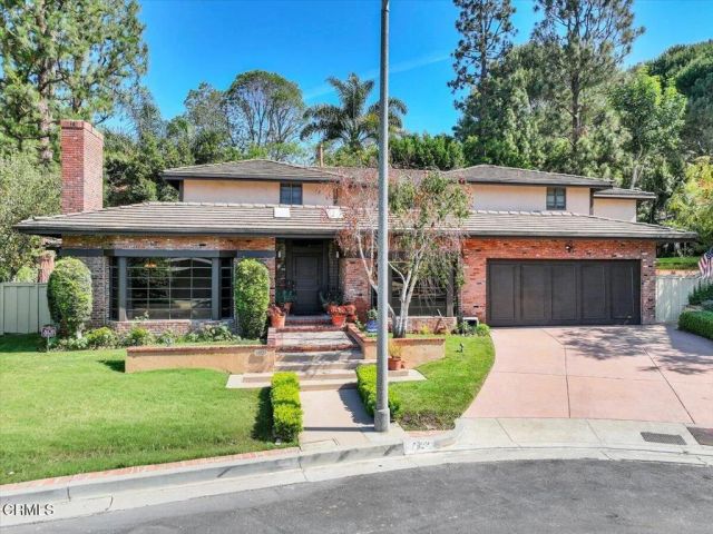 11923 Brentwood Grove Drive, Los Angeles, CA 90049