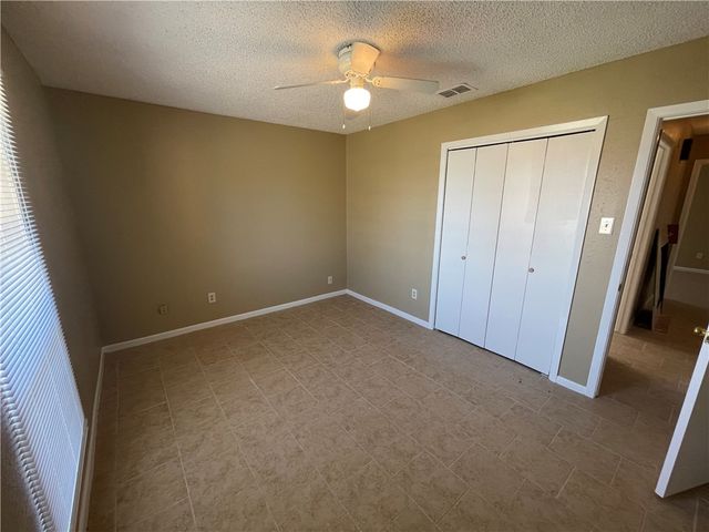 7429 Piper Dr, Corpus Christi, TX 78412