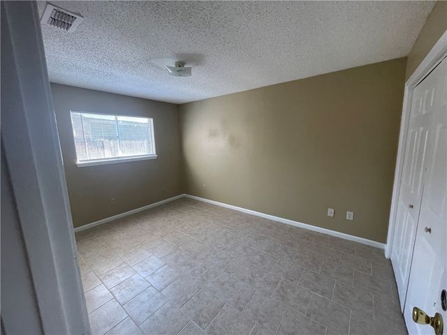 7429 Piper Dr, Corpus Christi, TX 78412