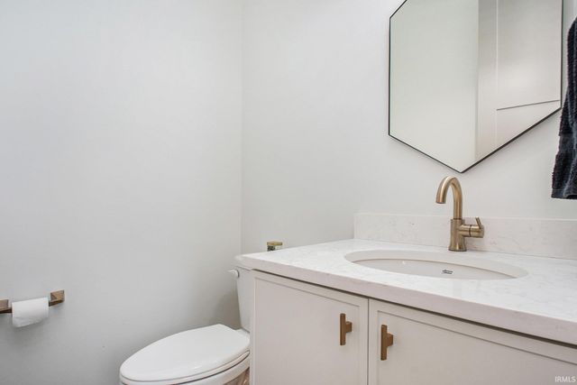 11376 Denver Ridge Court, Osceola, IN 46561