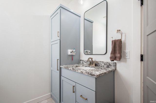 11376 Denver Ridge Court, Osceola, IN 46561