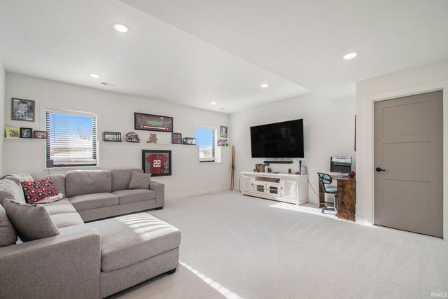 11376 Denver Ridge Court, Osceola, IN 46561