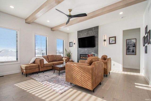 11376 Denver Ridge Court, Osceola, IN 46561