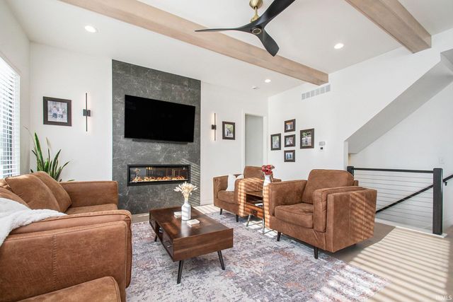 11376 Denver Ridge Court, Osceola, IN 46561