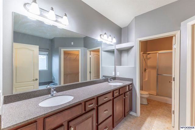 9806 Florence Street, La Vista, NE 68128