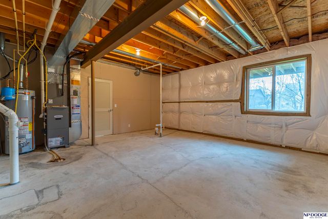 9806 Florence Street, La Vista, NE 68128