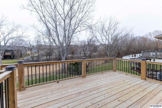 9806 Florence Street, La Vista, NE 68128