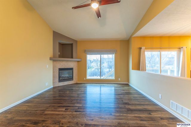 9806 Florence Street, La Vista, NE 68128