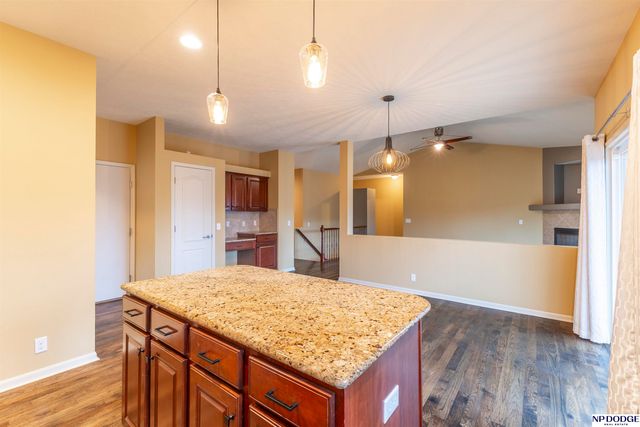 9806 Florence Street, La Vista, NE 68128