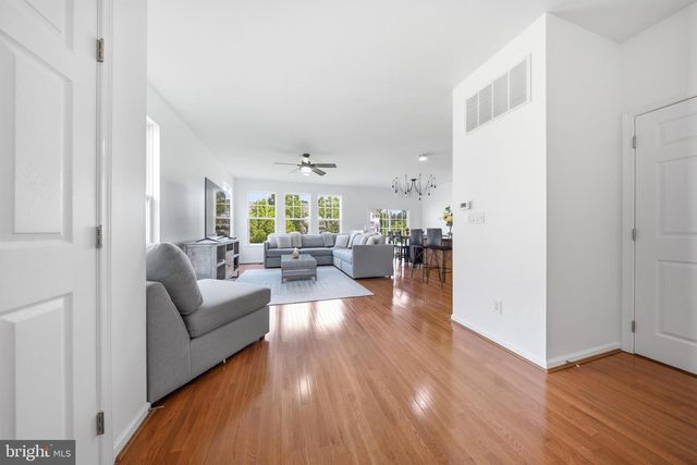 237 MULLEN DR, Avondale, PA 19311