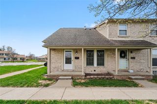 20036 Village Green Court, Brownstown Charter Township, MI 48183