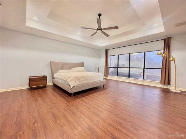 407 S Woodland Drive, Pharr, TX 78577