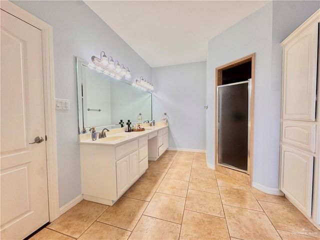 407 S Woodland Drive, Pharr, TX 78577