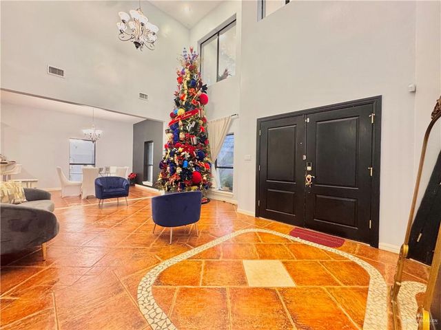 407 S Woodland Drive, Pharr, TX 78577