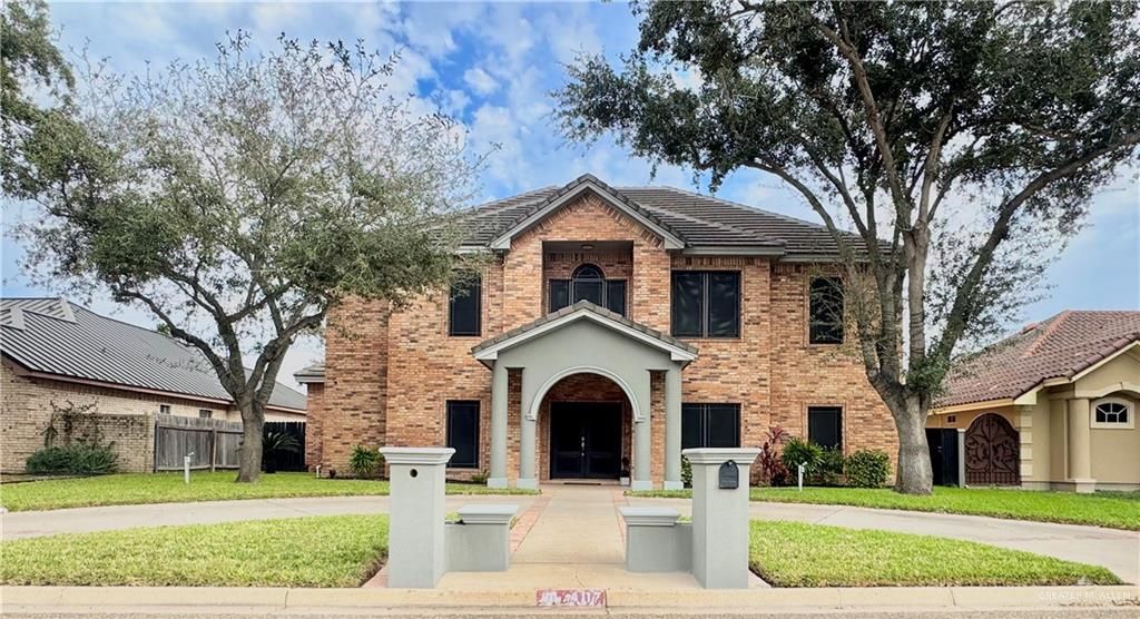 407 S Woodland Drive, Pharr, TX 78577