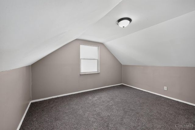 1263 W Galbraith Road, Cincinnati, OH 45231