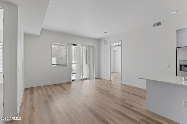 7300 E EARLL Drive 1018, Scottsdale, AZ 85251