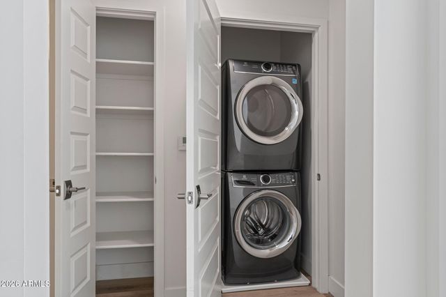 7300 E EARLL Drive 1018, Scottsdale, AZ 85251