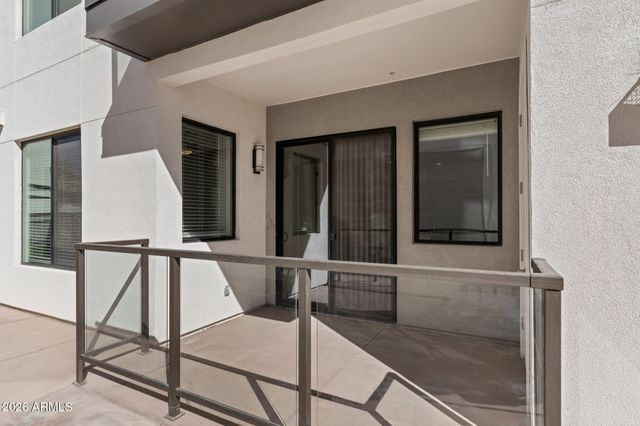 7300 E EARLL Drive 1018, Scottsdale, AZ 85251