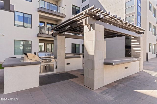 7300 E EARLL Drive 1018, Scottsdale, AZ 85251