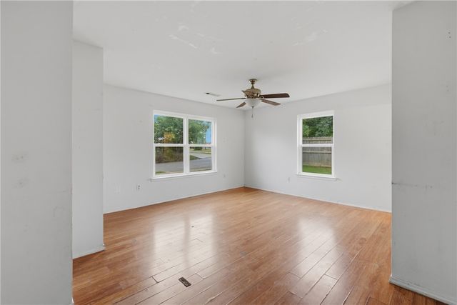 600 Huckleberry Lane, Springdale, AR 72764