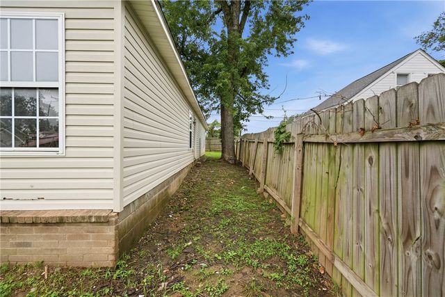 600 Huckleberry Lane, Springdale, AR 72764