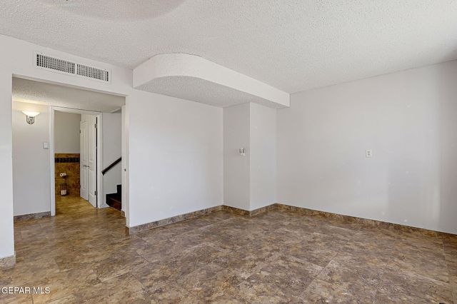 3705 Roslyn Drive, Horizon City, TX 79928