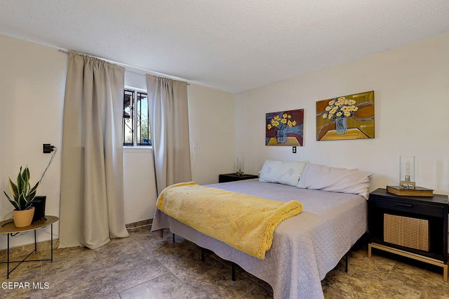 3705 Roslyn Drive, Horizon City, TX 79928